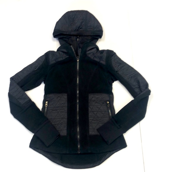 lululemon athletica Jackets & Blazers - Lululemon fleece Jacket women’s size 4